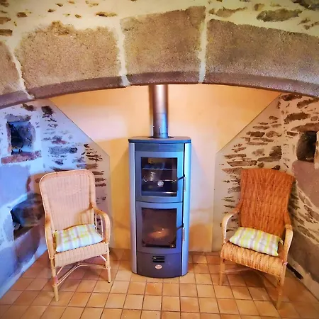 De Felgines Semesterbostad Boisset (Cantal)